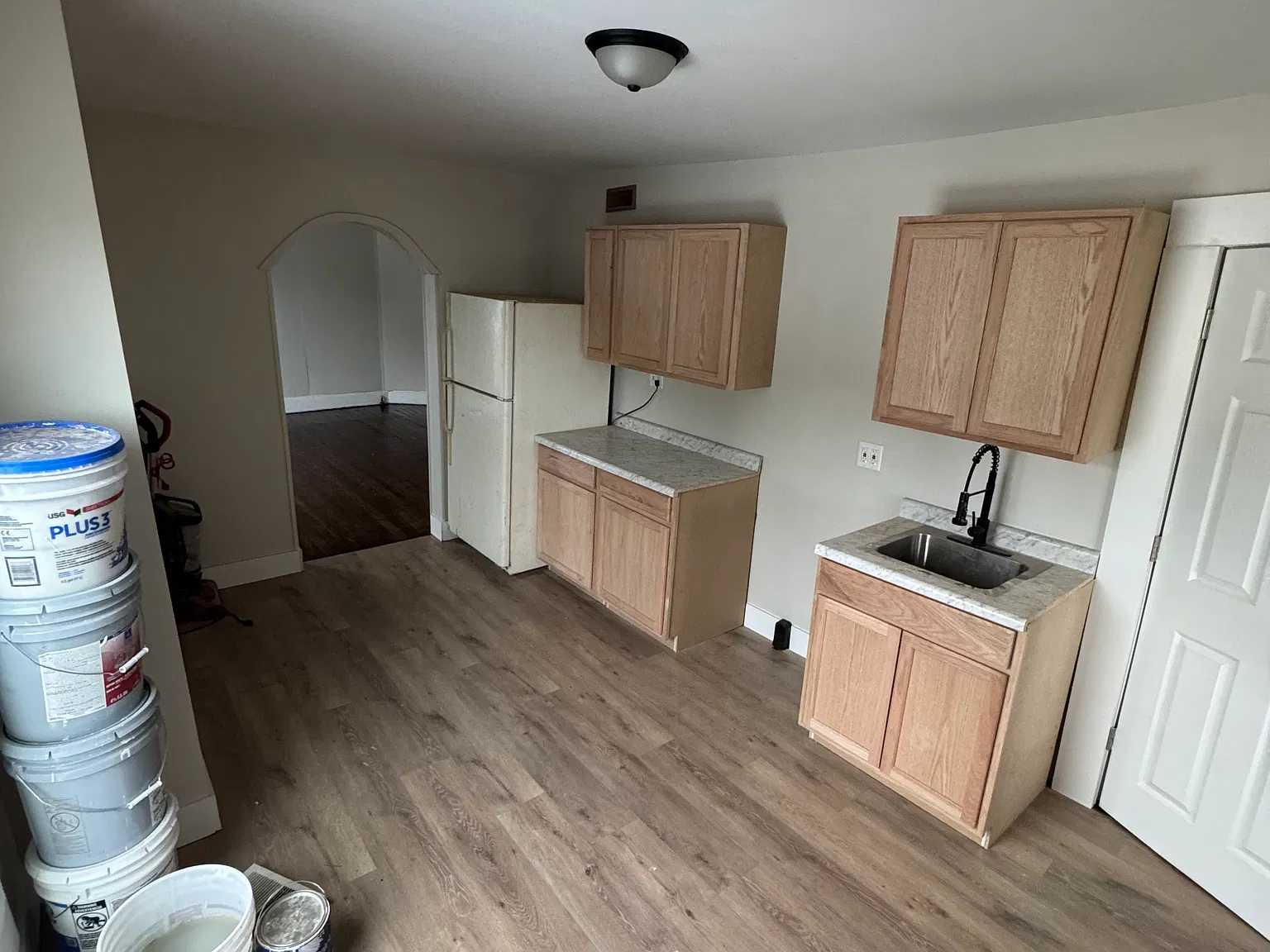 1201 Shuler Ave — Photo 1