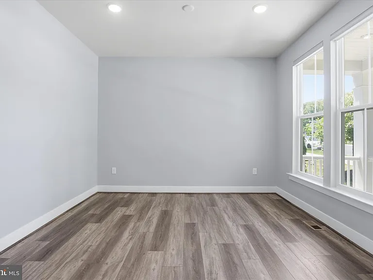 1843 Magnolia Fruit Dr — Photo 16
