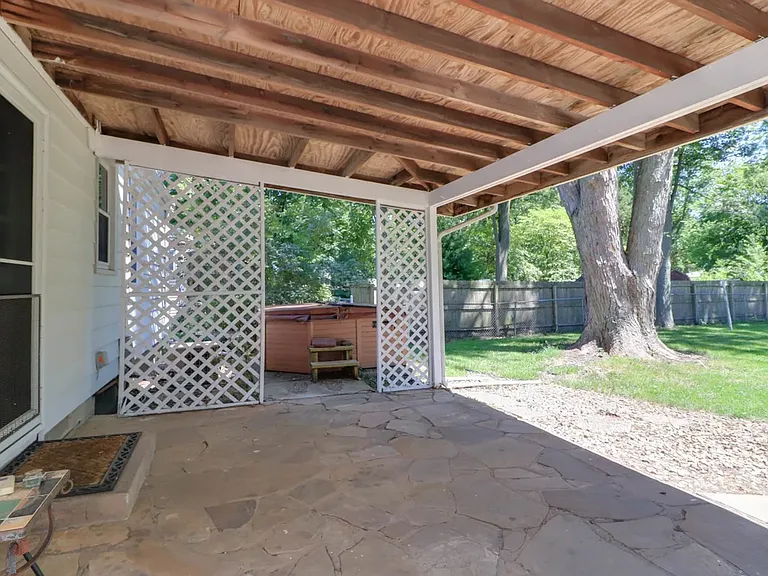 725 Dale St — Photo 24