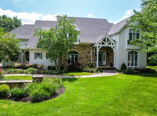 20 High Point Ln, Bentleyville, OH 44022