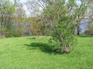 36811 N North Nathan Hale Dr, Lake Villa, IL 60046