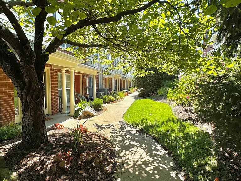 2638 McKnight Crossing Ct #2638 — Photo 31
