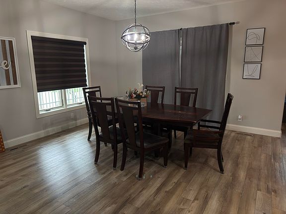 4th image of 3540 Laredo Ln