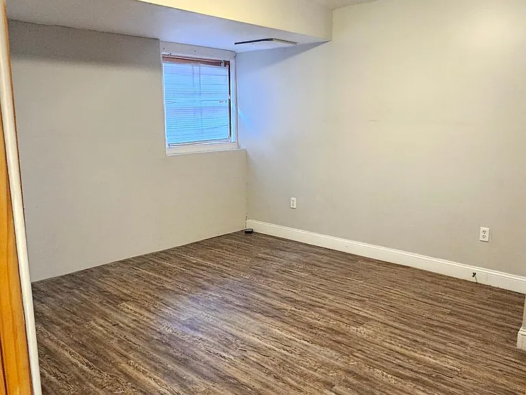 28 E Grand Ave #BB — Photo 14