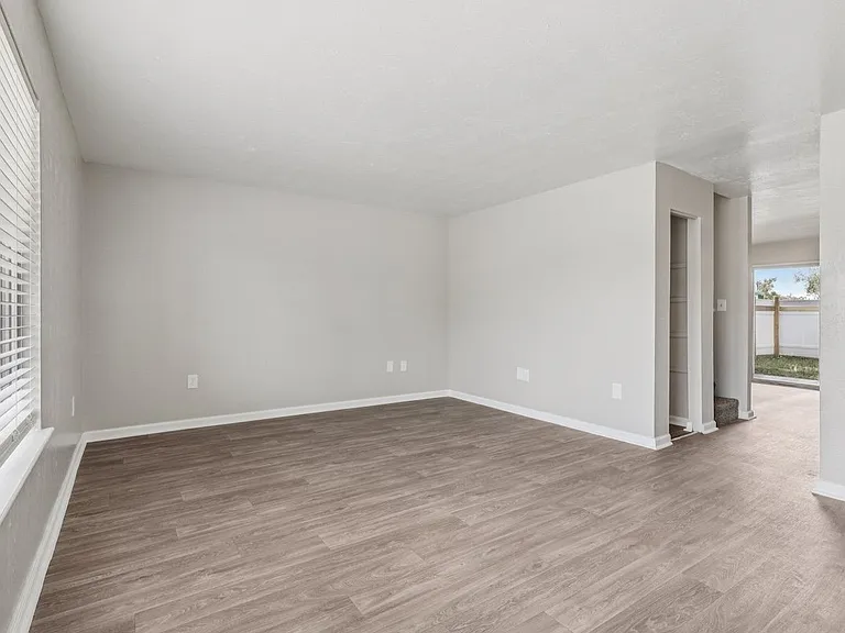 Winford Place Apartments — Photo 51