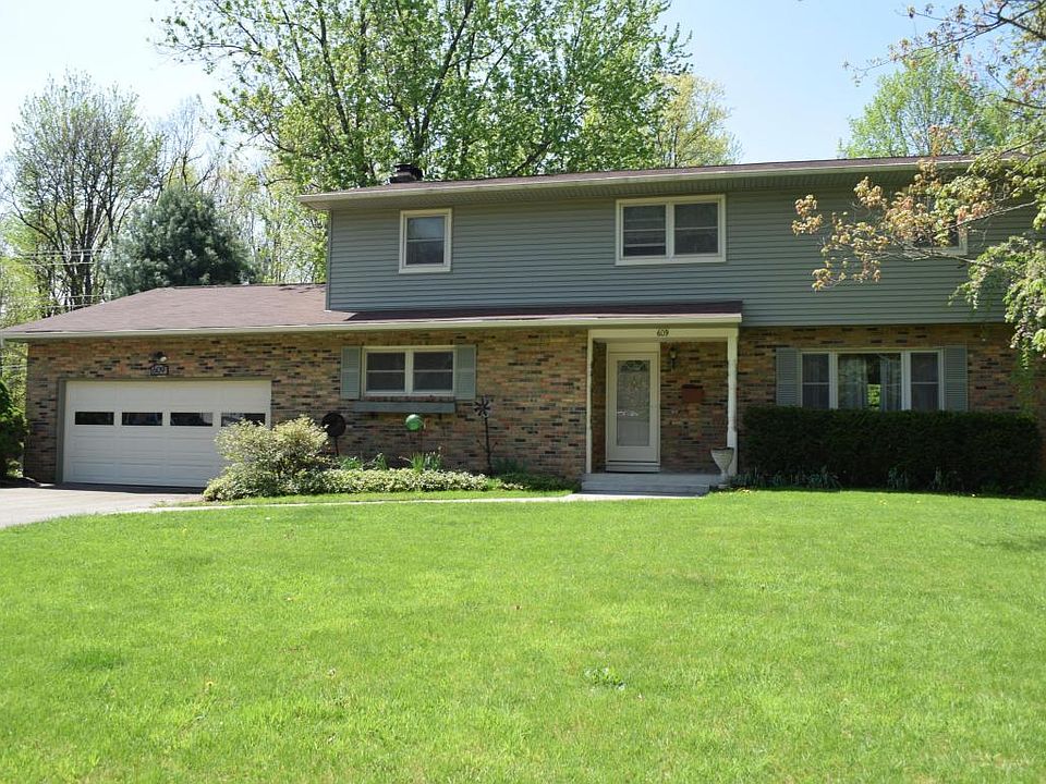 1st image of 609 Timberlake Dr