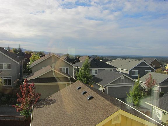 2nd image of 2477 31st Ave NE