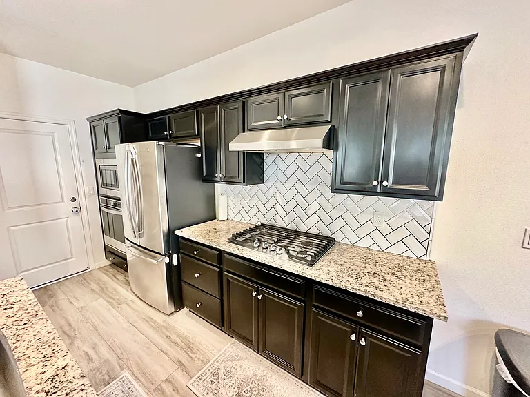241 Aria Ave S — Photo 13
