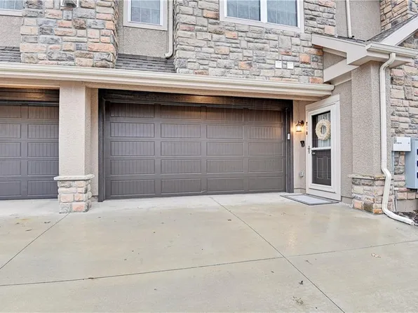 16010 Granada St APT 240, Overland Park, KS 66085