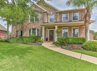 10006 Brookshore Ln, Pearland, TX 77584