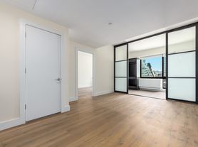 25-21 43rd Ave