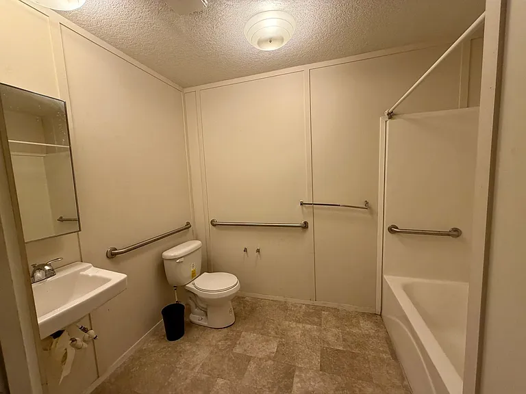 3641 T St #B — Photo 4