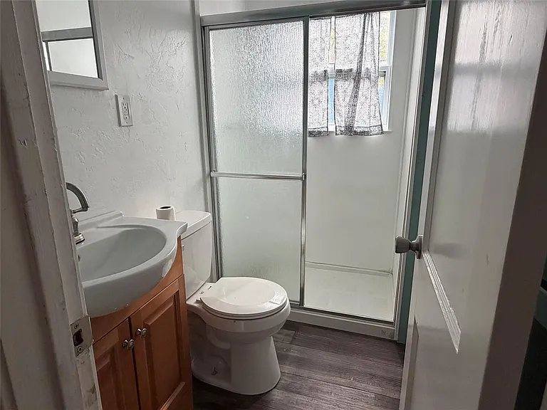 303 Magnusson Ave — Photo 18