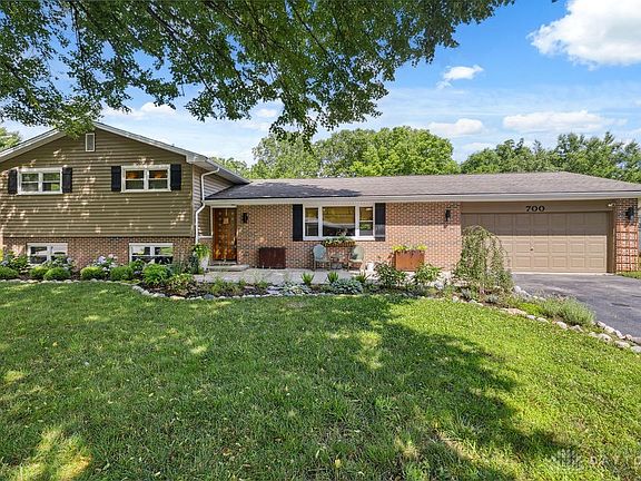 2nd image of 700 Carlsbrook Dr