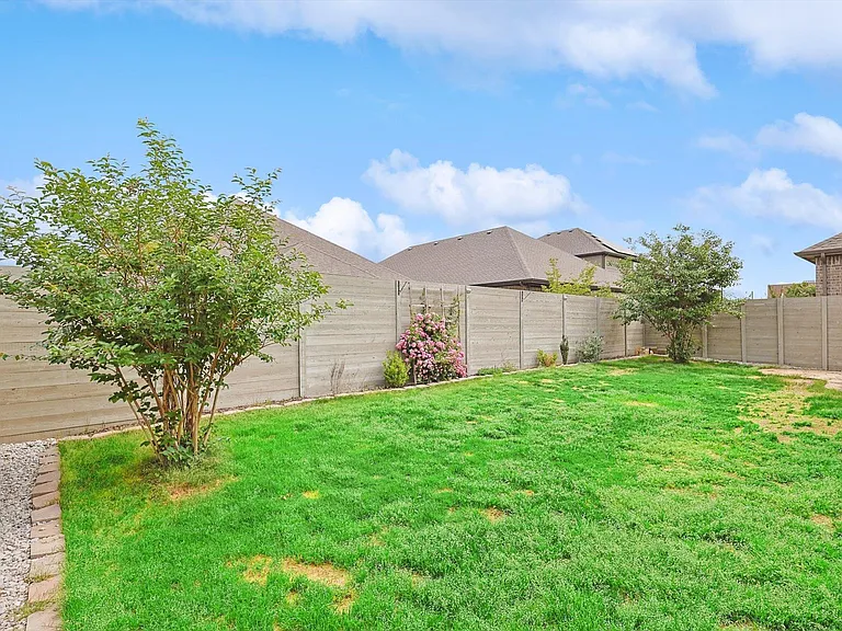 2108 Blackrail Ct — Photo 31