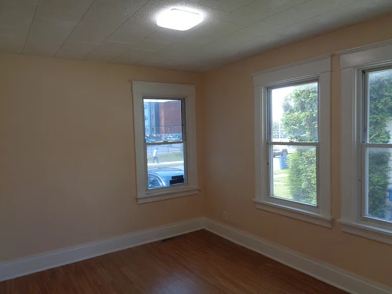 78 Lasalle Ave #1 — Photo 6