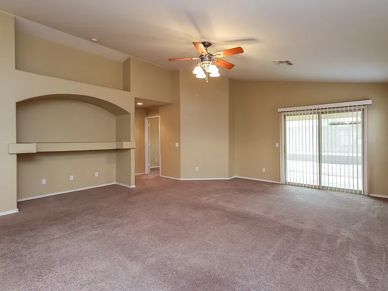 2213 W Saint Charles Ave — Photo 3
