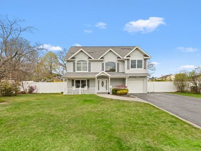 553 Rockaway Street, West Islip, NY, 11795