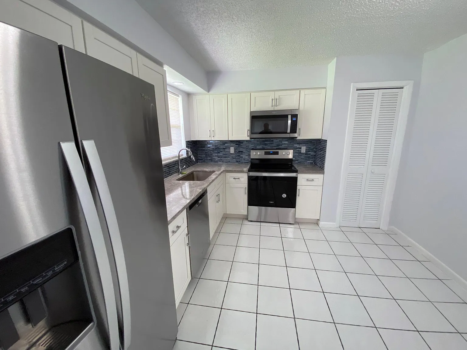 2 bed, 800 sqft, $1,450 — Photo 4