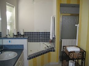 5th image of 4249 NW 36th St