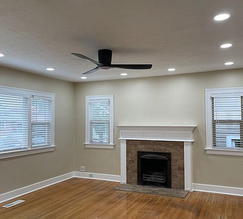 3rd image of 1175 E Westminster Ave #1
