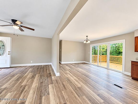 5th image of 612 Deatsville Rd