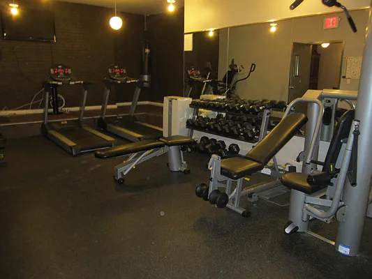 Rented by Uptown Flats LLC | media 44