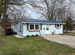 227 E Pleasant St, Churubusco, IN