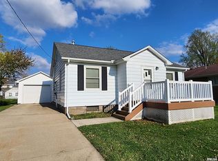 302 N Church St, Atkinson, IL 61235