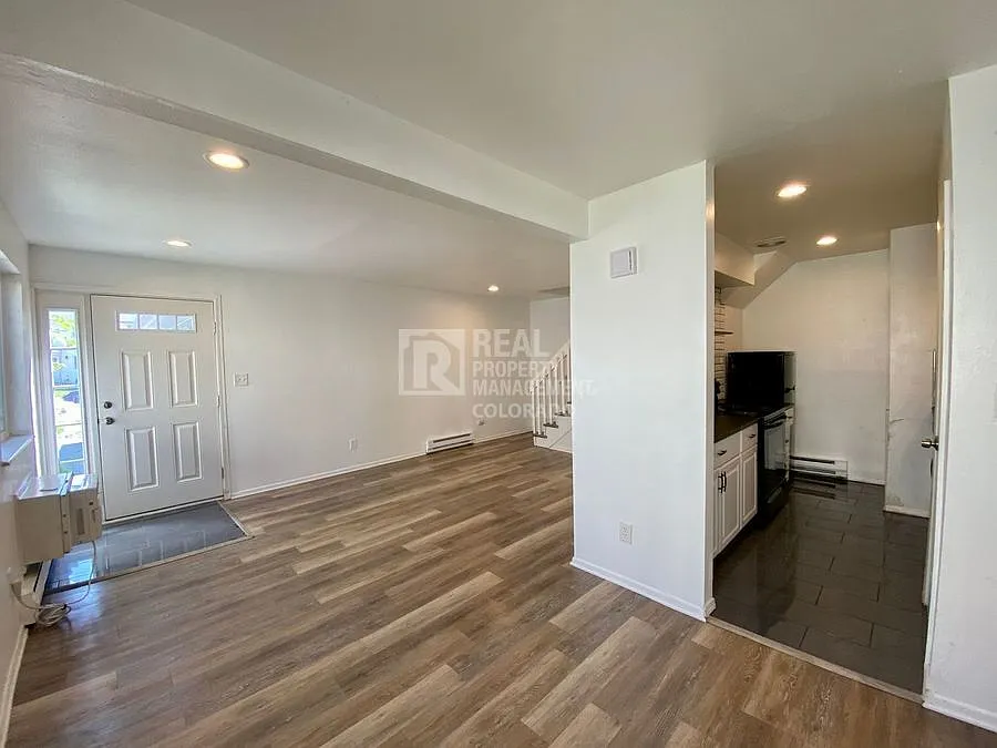 Modern Updated 4-Plex — Photo 4