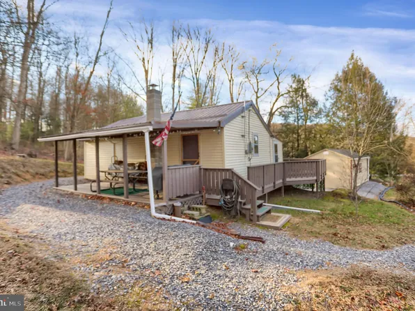 494 Bunker Hill Rd, Honey Grove, PA 17035
