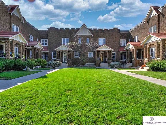 2nd image of 5017 Underwood Ave
