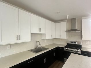 980 W Bishop St APT 14, Santa Ana, CA 92703