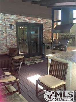 2nd image of 2624 Malin Dr #14