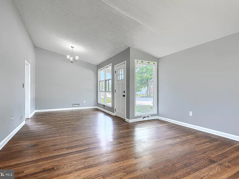 6901 Chippewa Dr — Photo 20