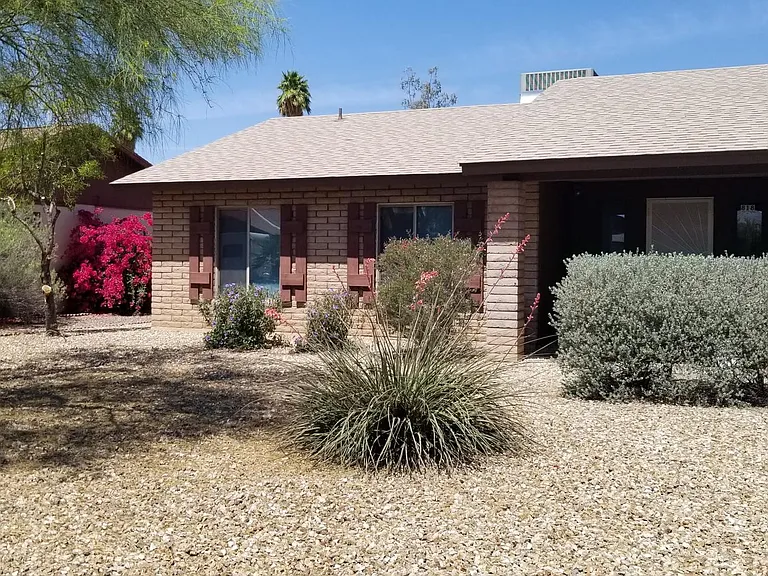 818 W Fogal Way — Photo 1