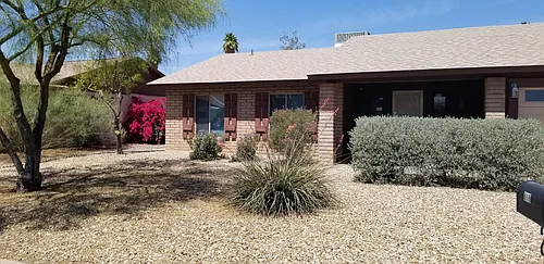 818 W Fogal Way Photo 1