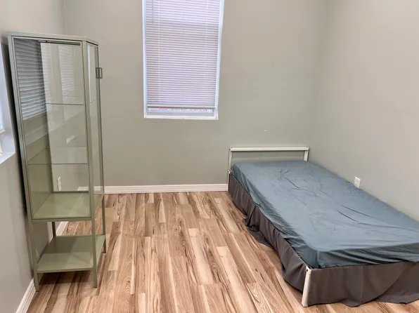 1017 McKean St, Philadelphia, PA 19148