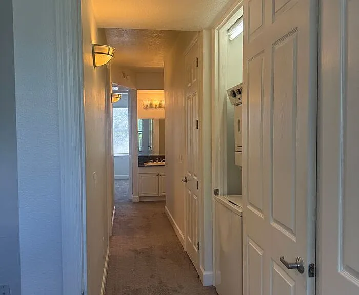 2053 Green Oak Ct — Photo 24