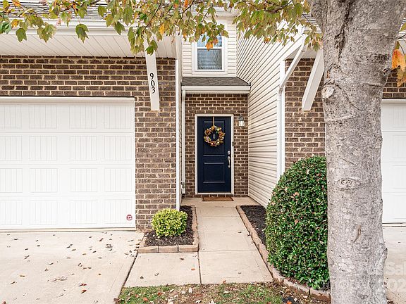2nd image of 903 Summerlake Dr