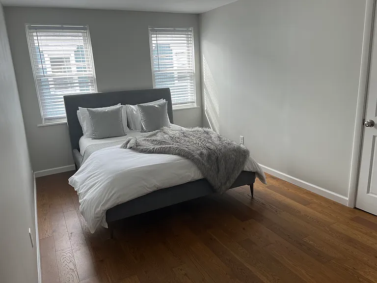 1925 Harcum Way — Photo 10