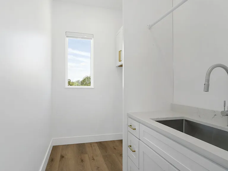711 Tropical Dr — Photo 44