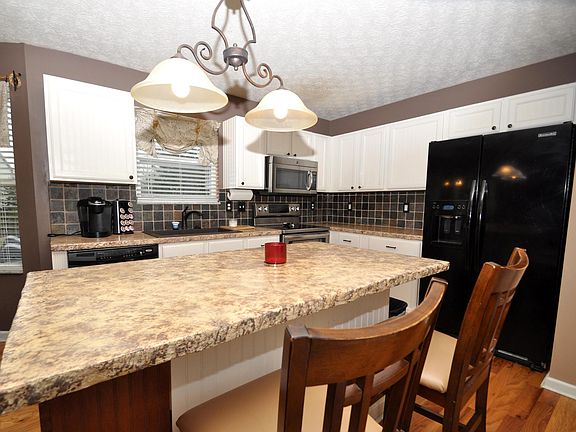 5th image of 12408 Bentwood Farms Dr