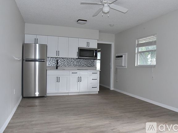 5th image of 3409 22nd Street Ct W #1