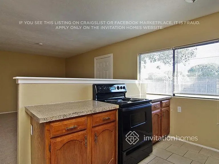 656 Priscilla Ln — Photo 9