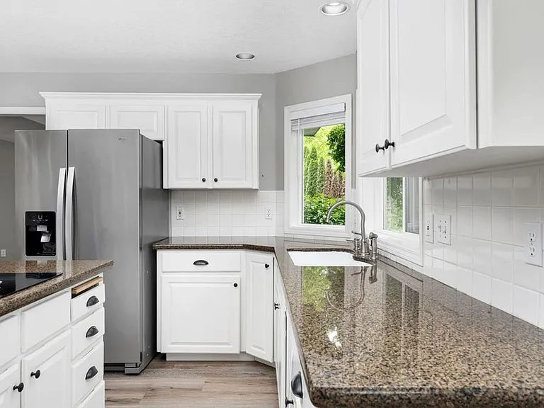 16742 NW Dublin Ct — Photo 12
