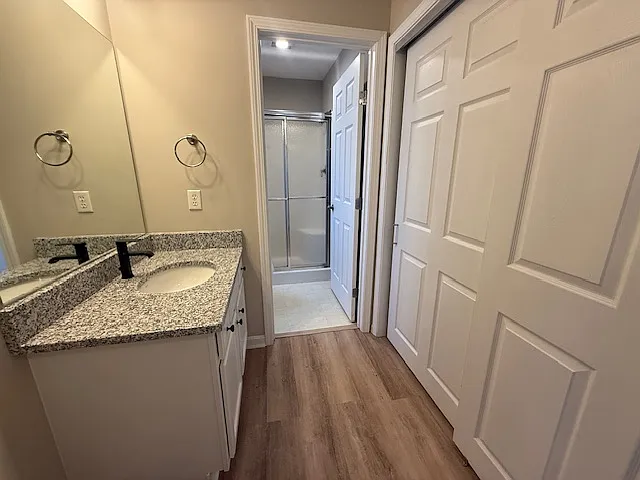 1150 Chapman Ln #40 — Photo 17