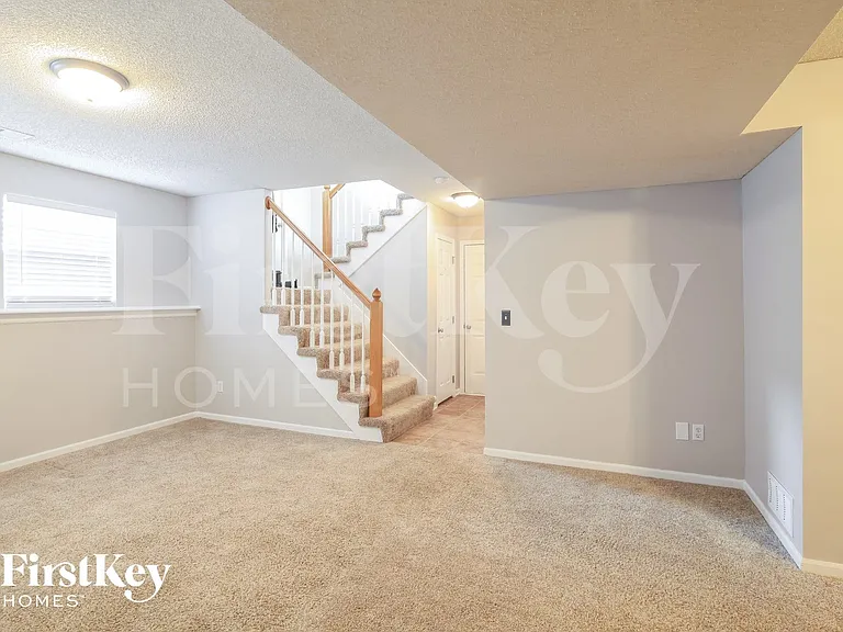 707 Corrington Dr — Photo 13