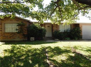 1109 Coury Rd, Everman, TX 76140