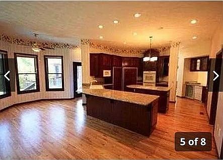 5th image of 104 Southcove Ln